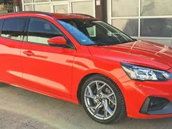 Rot Gebraucht 2020 Ford Focus ST Kombi | 18.900 € (Superpreis)