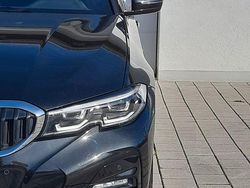 Saphirschwarz Gebraucht 2020 BMW 320 Sport Line Limousine | 36.999 €