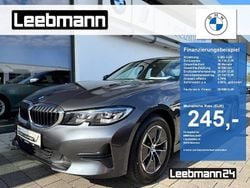 Mineralgrau (metallic) Gebraucht 2022 BMW 320 Sport Line Limousine | 29.697 € (Superpreis)
