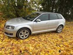 Grau Gebraucht 2012 Audi A3 Sportback Kleinwagen | 7.190 € (Guter Preis)