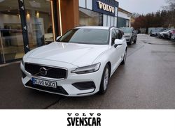 Ice white / solid Gebraucht 2024 Volvo V60 Core Kombi | 42.800 € (Teuer)
