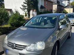 Silber Gebraucht 2006 VW Golf V Kleinwagen | 1.500 € (Guter Preis)