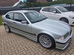 Silber Gebraucht 1999 BMW 323 Sport Line Coupé | 9.000 € (Teuer)