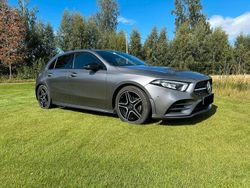 Grau Gebraucht 2019 Mercedes A180 AMG line Limousine | 17.800 € (Superpreis)