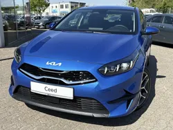 Blau Neu 2025 Kia Ceed Spirit Limousine | 26.990 € (Guter Preis)