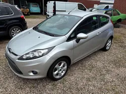 Silber Gebraucht 2011 Ford Fiesta Trend Kleinwagen | 5.800 € (Teuer)