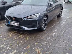 Blau Gebraucht 2022 Cupra Leon Kombi | 28.000 € (Teuer)