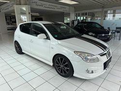 Weiß Gebraucht 2009 Hyundai i30 Style Kleinwagen | 3.490 €