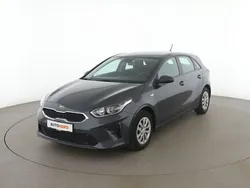Grau Gebraucht 2020 Kia Ceed Limousine | 14.450 € (Fairer Preis)