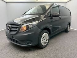 Schwarz Gebraucht 2019 Mercedes Vito Van / Kleinbus | 17.999 € (Fairer Preis)
