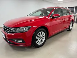 Rot Gebraucht 2022 VW Passat Business Kombi | 17.990 € (Superpreis)