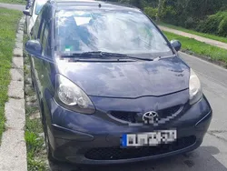 Grau Gebraucht 2007 Toyota Aygo Kleinwagen | 1.200 € (Guter Preis)