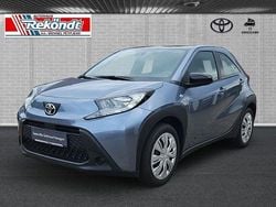 Grau Gebraucht 2024 Toyota Aygo X Business Edition SUV | 15.490 €