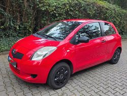 Rot Gebraucht 2008 Toyota Yaris Limousine | 2.150 € (Fairer Preis)