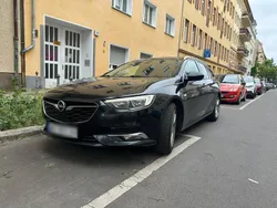 Schwarz Gebraucht 2018 Opel Insignia Kombi | 12.900 € (Guter Preis)