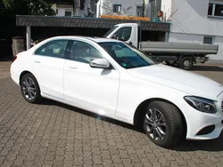 Weiß Gebraucht 2016 Mercedes C180 Limousine | 18.900 € (Fairer Preis)