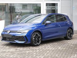 Lapiz blau met. / dach s... Neu 2025 VW Golf VIII R-line Limousine | 33.390 € (Etwas zu teuer)