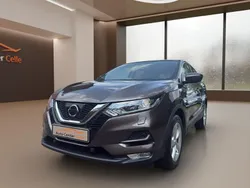 Braun Gebraucht 2017 Nissan Qashqai Acenta SUV | 17.990 € (Fairer Preis)