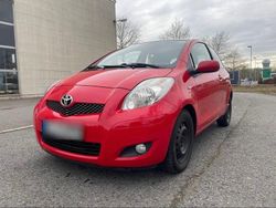 Rot Gebraucht 2009 Toyota Yaris Luna Limousine | 2.000 € (Guter Preis)