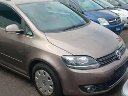 Kaschmirbraun metallic Gebraucht 2013 VW Golf Plus Cross Life Van / Kleinbus | 7.290 € (Fairer Preis)