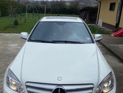 Weiß Gebraucht 2008 Mercedes 200 Limousine | 9.999 €