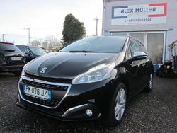 Schwarz Gebraucht 2019 Peugeot 208 Allure Kleinwagen | 9.900 € (Guter Preis)