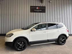Weiß Gebraucht 2012 Nissan Qashqai +2 Tekna SUV | 6.700 € (Guter Preis)
