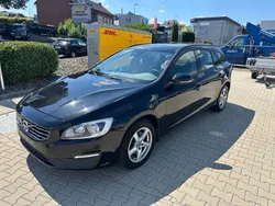 Schwarz Gebraucht 2017 Volvo V60 Kinetic Kombi | 8.990 € (Guter Preis)