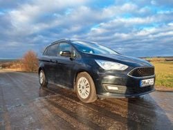 Schwarz Gebraucht 2017 Ford Grand C-Max Van / Kleinbus | 8.990 € (Fairer Preis)