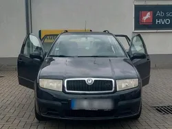 Schwarz Gebraucht 2005 Skoda Fabia Kombi | 900 € (Guter Preis)