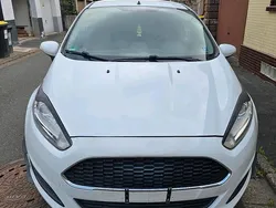 Weiß Gebraucht 2017 Ford Fiesta Kleinwagen | 3.900 € (Teuer)