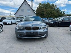 Spacegrau Gebraucht 2010 BMW 130 Sport Line Kleinwagen | 6.000 €