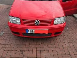 Rot Gebraucht 2000 VW Polo Basis Limousine | 750 € (Fairer Preis)