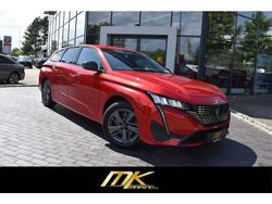 Elixir rot (metallic) Gebraucht 2024 Peugeot 308 Allure Kombi | 18.989 € (Superpreis)