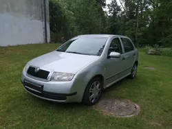 Silber Gebraucht 2004 Skoda Fabia Kleinwagen | 1.300 € (Fairer Preis)