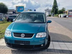 Grün Gebraucht 2005 VW Touran Highline Van / Kleinbus | 6.900 €