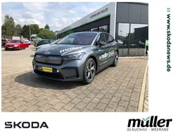 Grau (graphite grau metallic) Gebraucht 2025 Skoda Enyaq iV SportLine SUV | 51.990 €