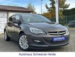 Grau Gebraucht 2016 Opel Astra Edition Kombi | 10.950 € (Fairer Preis)