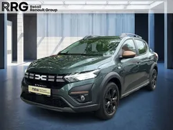 Grün Gebraucht 2024 Dacia Sandero Kleinwagen | 17.490 € (Fairer Preis)