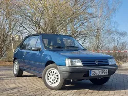 Blau Gebraucht 1994 Peugeot 205 Roland Garros Cabrio | 6.400 €