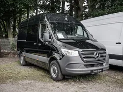Schwarz Gebraucht 2023 Mercedes Sprinter Van | 37.949 € (Fairer Preis)