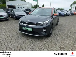 Grau Gebraucht 2018 Kia Stonic Spirit SUV | 13.480 € (Fairer Preis)