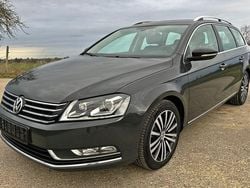 Grau Gebraucht 2014 VW Passat Kombi | 5.900 € (Superpreis)