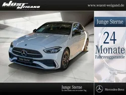 Weiß Gebraucht 2022 Mercedes C220 AMG line Limousine | 39.900 €
