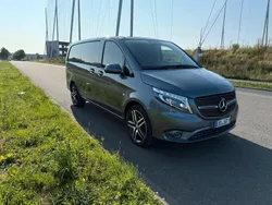 Grau Gebraucht 2019 Mercedes Vito Van / Kleinbus | 19.800 €