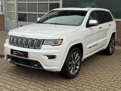 Weiß Gebraucht 2017 Jeep Grand Cherokee Overland SUV | 29.950 € (Etwas zu teuer)