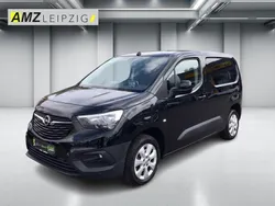 Nacht schwarz/noir onyx Gebraucht 2021 Opel Combo Edition Van / Kleinbus | 19.485 € (Guter Preis)