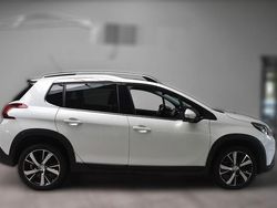 Weiß metallic Gebraucht 2017 Peugeot 2008 Allure SUV | 12.310 € (Teuer)