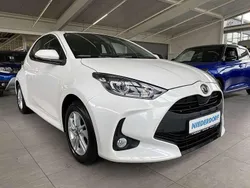 Ceramic white (metallic) Gebraucht 2022 Mazda 2 Homura-Line Kleinwagen | 17.400 € (Fairer Preis)