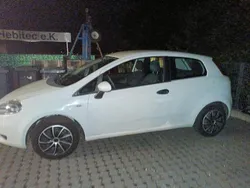 Weiß Gebraucht 2009 Fiat Punto Kleinwagen | 1.350 € (Fairer Preis)